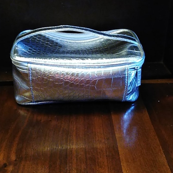 🥰🥰🥰🥰🥰Cosmetic Bag Free with any purchase - Picture 1 of 3